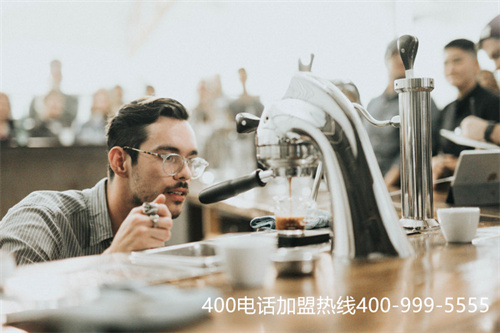 (400電話功能介紹 400電話功能設(shè)置)(400電話辦理的強(qiáng)大功能和潛在經(jīng)濟(jì)價(jià)值)
